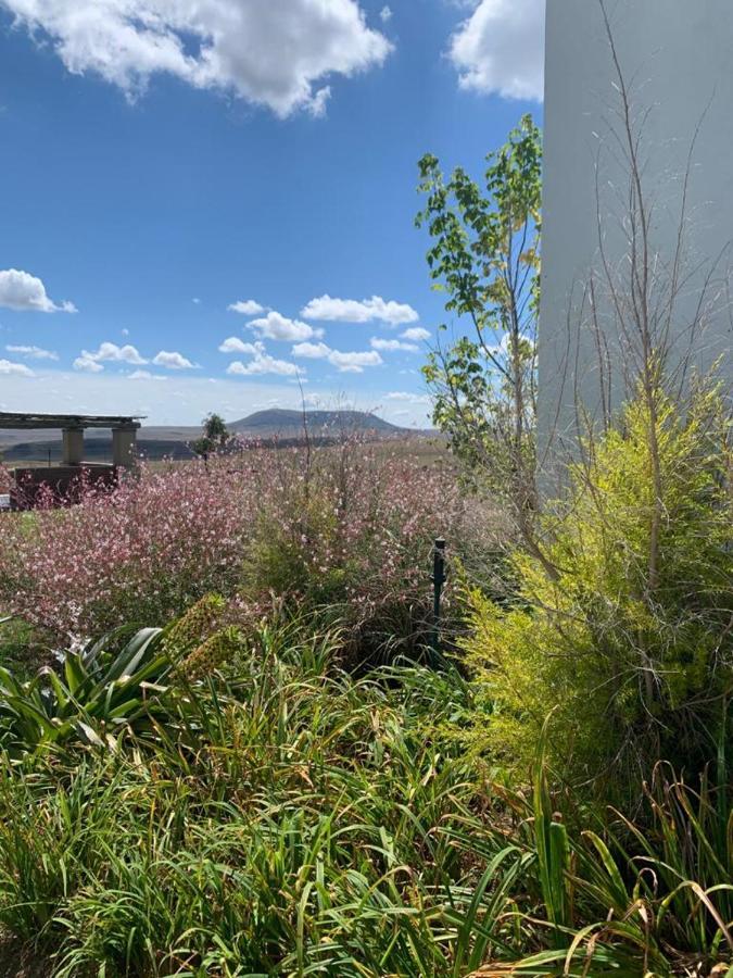 Thanda Tau Roadside Exterior foto
