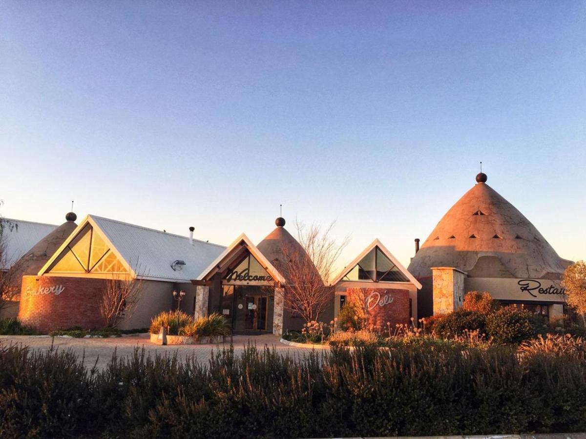 Thanda Tau Roadside Exterior foto